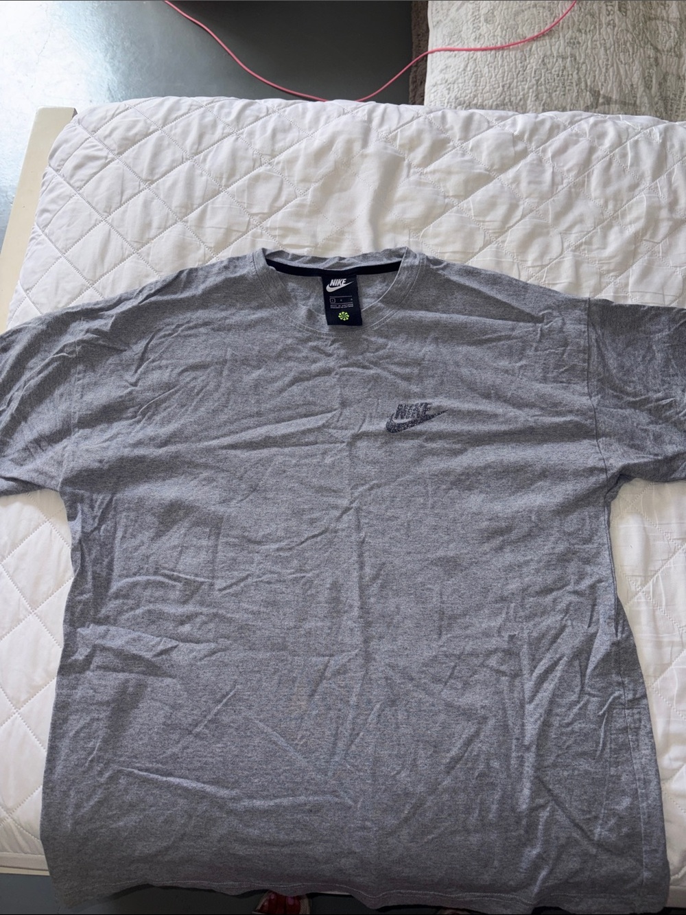 Nike Men’s Gray Short Sleeve Crew Tee